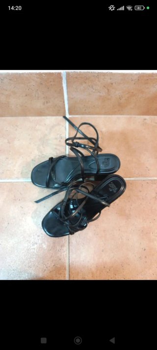 Sandalias Zara Tacón Plataforma Negro