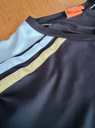 Camiseta deportiva Puma negra
