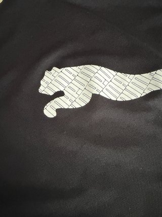 Camiseta deportiva Puma negra
