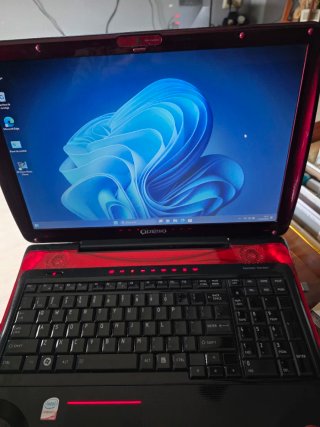 Portátil Toshiba Qosmio X305 17 Retro Gaming