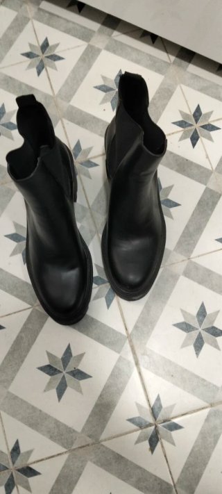Botas Chelsea Negras talla 41,como nueves