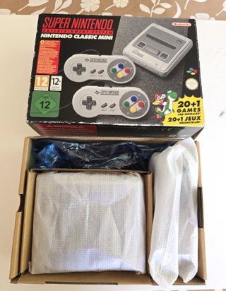 Super Nintendo Classic Mini mandos juego preinst