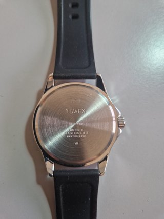 Reloj Timex modelo T2N521AU como nuevo