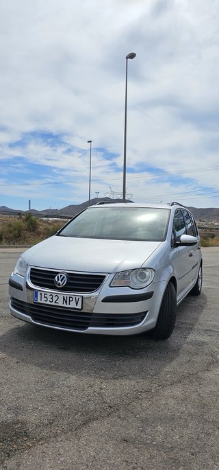 Volkswagen Touran 1.9 TDI 2010