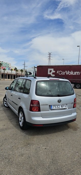 Volkswagen Touran 1.9 TDI 2010