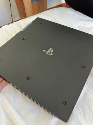 Playstation 4 Pro y Mando 1TB