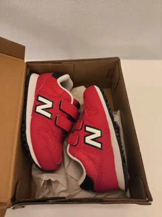 Scarpe neonato New Balance rosse