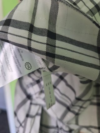 Blusa C&A Cuadros Manga Larga