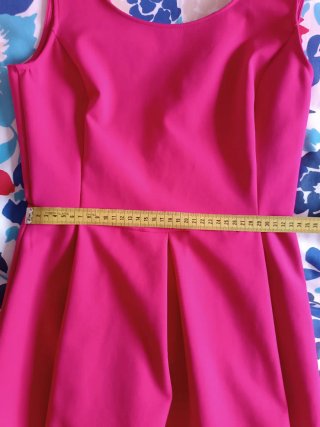 Vestido de poliéster rosa y negro