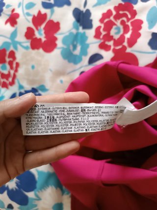 Vestido de poliéster rosa y negro