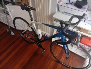 Bicicleta de carretera Giant Defy