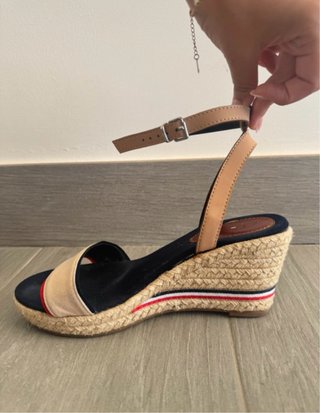 Sandalias Cuña Tommy Hilfiger Beige y Azul