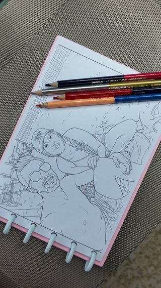Libro para colorear con tus fotos (regalo)