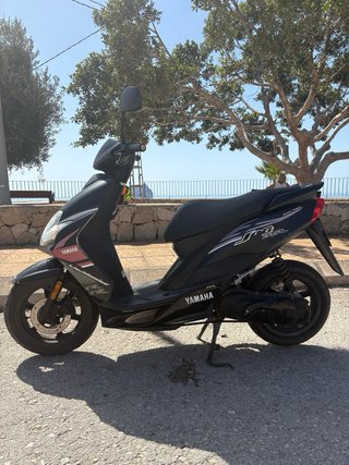 Yamaha Jog R Negra IMPECABLE Y DE SERIE