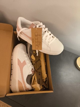 Scarpe Diadora bianche e rosa