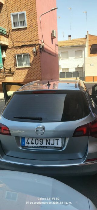 Opel Astra 2013