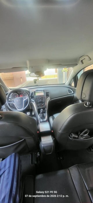 Opel Astra 2013