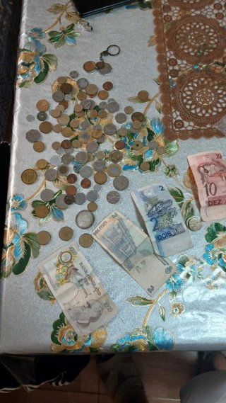 Billetes y monedas de colección
