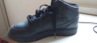Zapatillas Air Jordan niño negras