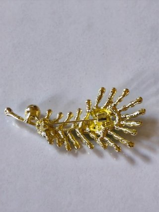 Dos broche metálico de calidad exclusivos son dos