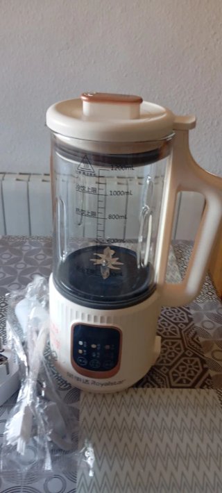Licuadora Royalstar con vaso de cristal