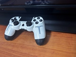 PS4 (PlayStation 4) + GTA V