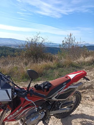 Beta RR 125 Enduro Roja y Blanca