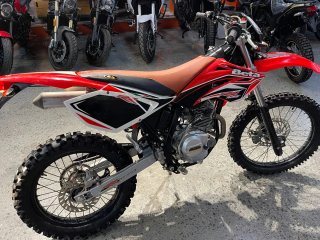 Beta RR 125 Enduro Roja y Blanca