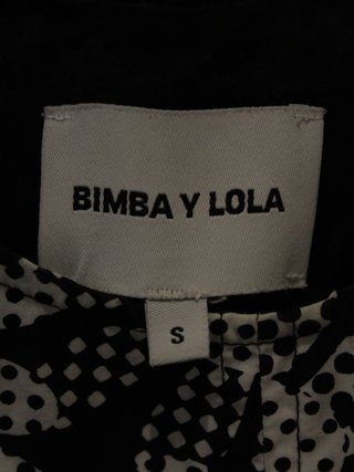 Vestido Bimba y Lola floral negro y blanco