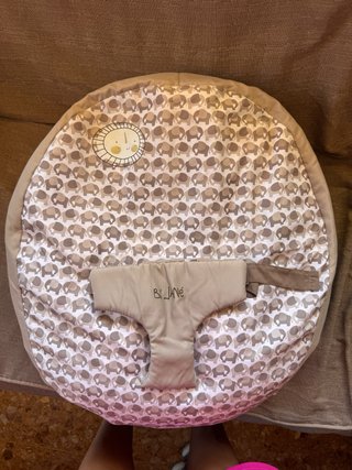 Cojín de lactancia con funda para bebe. Jané.