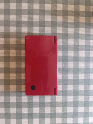Nintendo DSi Roja