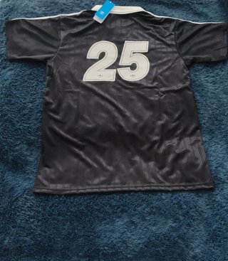 Camiseta Oasis Negra