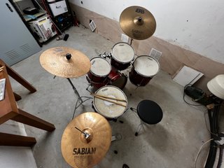 Batería Yamaha Stage Custom+plato Meinl negociable