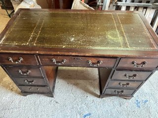Mesa escritorio estilo inglés madera y piel