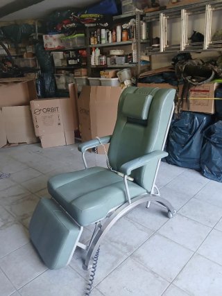 Sillón reclinable Cormoran motorizado