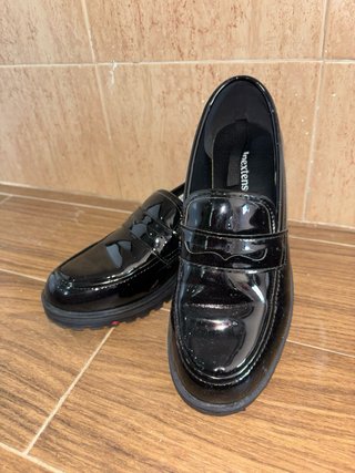 Mocasines charol brillantes negros talla 37/38