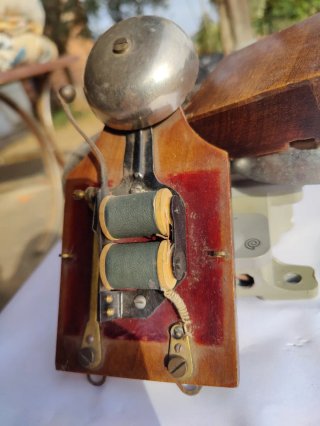 Timbre eléctrico antiguo campana madera