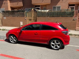 Opel Astra GTC 1.7 CDTI SPORT