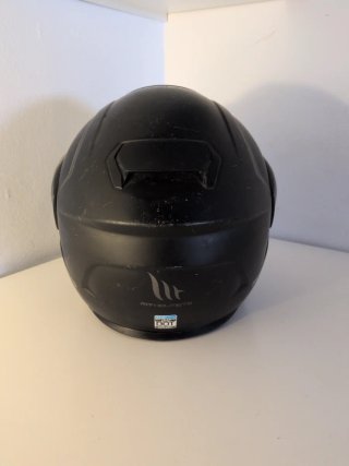 Casco de moto negro