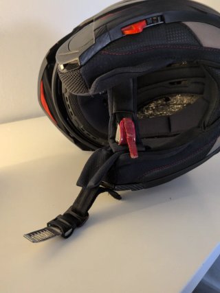 Casco de moto negro