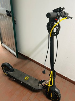 Monopattino Segway Ninebot Batman