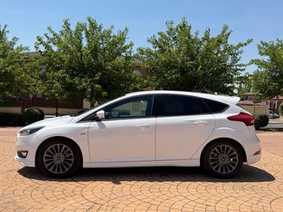 Ford Focus 1.5 TDCi 120 CV ST-Line