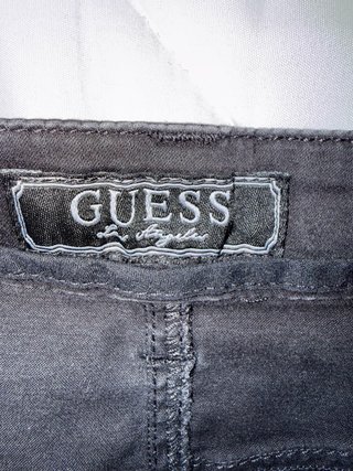 Falda vaquera Guess negra con lentejuelas