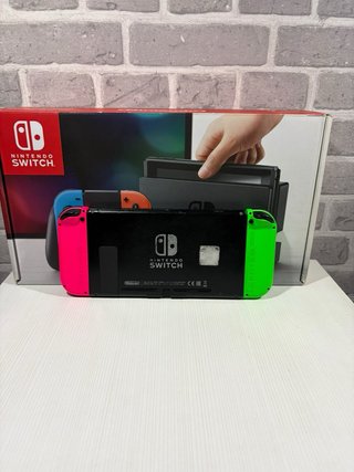 Nintendo Switch Verde y Rosa