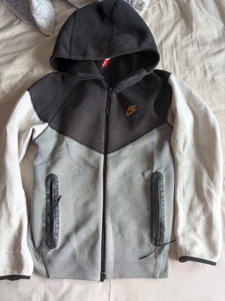 Sudadera Nike Tech Fleece Negra Gris Blanca