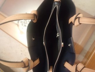 Bolso de mano mujer beige y negro 8 e los dos