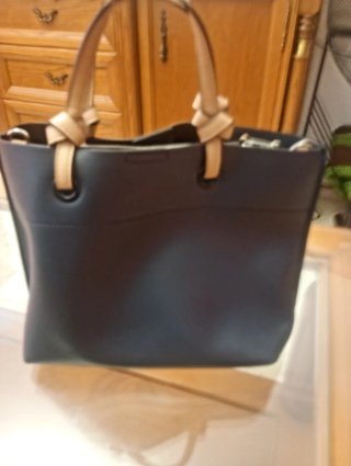 Bolso de mano mujer beige y negro 8 e los dos
