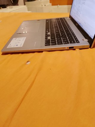 Asus Vivobook 16 1607QA