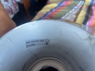 Lámpara de lava naranja