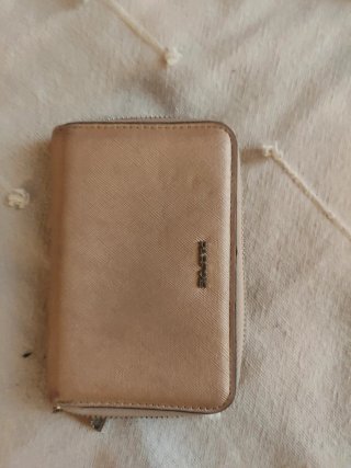 Cartera monedero billetera Parfois beige/dorada